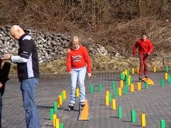 Der Fahrradparcour wurde auch mit InLinern befahren
